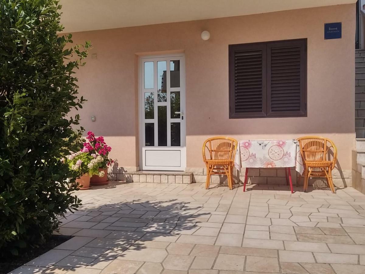 Apartments Katarina نوفي فينودولسكي المظهر الخارجي الصورة